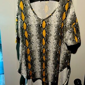 Olive green/mustard yellow women’s top